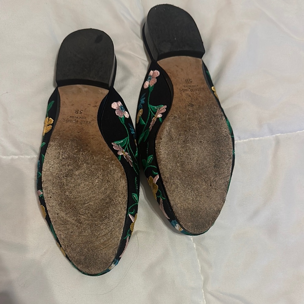 Kate Spade embroidered Black and Yellow Floral Mules - Picture 2 of 4